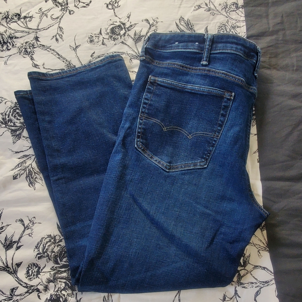 AEO Mens Airflex+ Original Straight Jeans